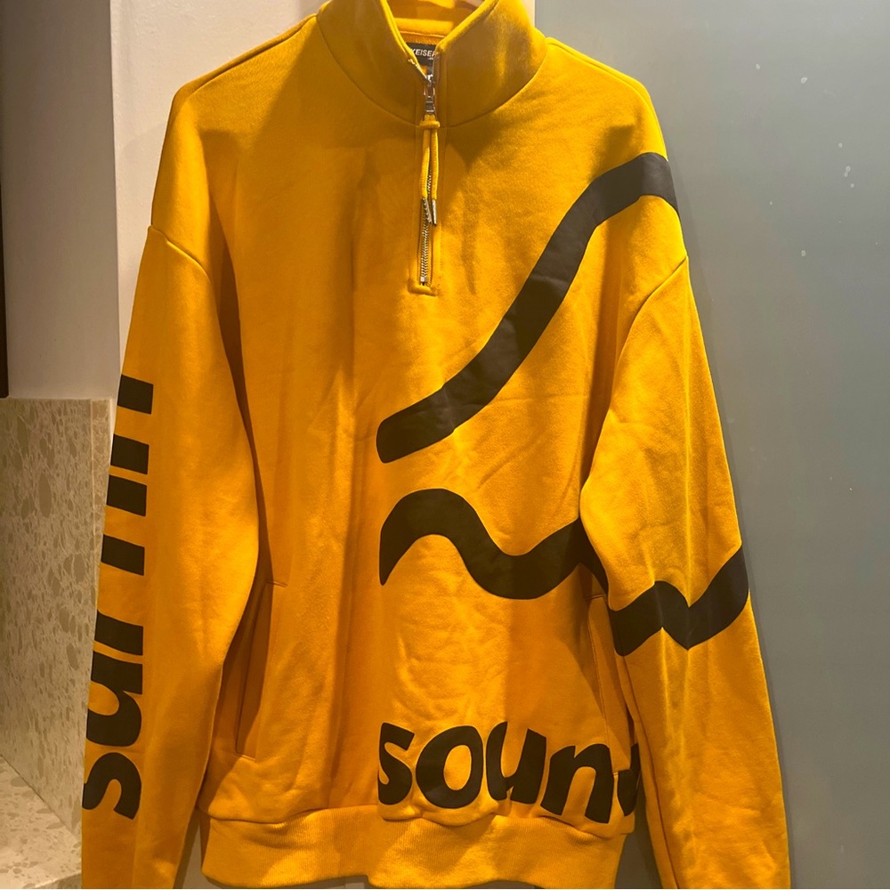 Keiser Clark Surfing Sound wave Yellow Pullover Sweatshirt M